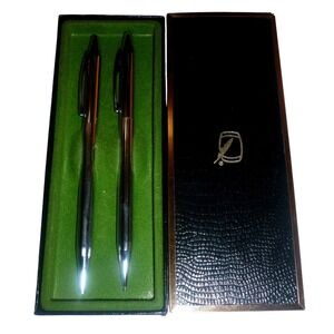 Vintage Quill Silver Chrome Ribbed Pen and Mechanical Pencil Set with‎ Box